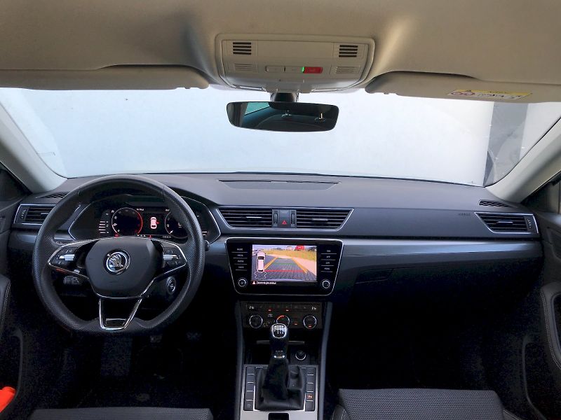 Škoda Superb (2022) COM GRT STY TD 110/2.0 6MP - fotka 5 z 26