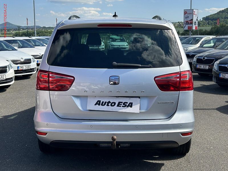 Seat Alhambra (2012) 2.0 TDi 7míst, Style, DSG, AC - fotka 5 z 18