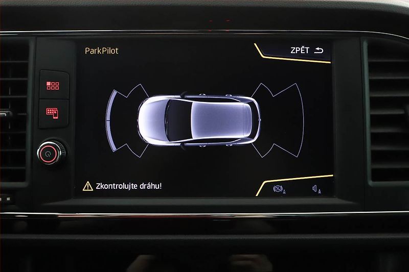 Seat Leon (2018) 2.0 TSI Cupra 300, CUPRA 300 - fotka 11 z 24