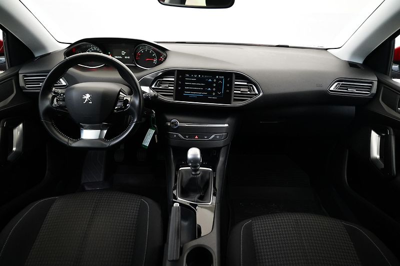 Peugeot 308 - fotka 5 z 28