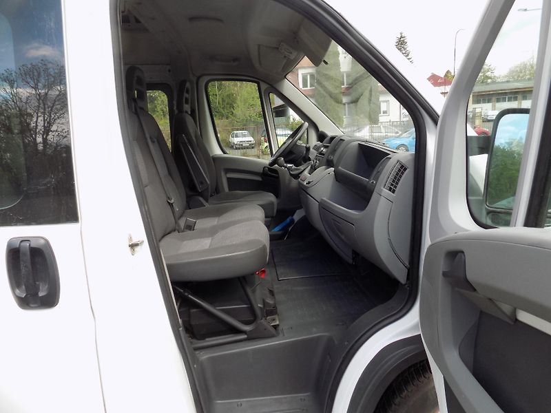 Peugeot Boxer (2011) 3,0 116KW 6MÍST L5H2 - fotka 22 z 33