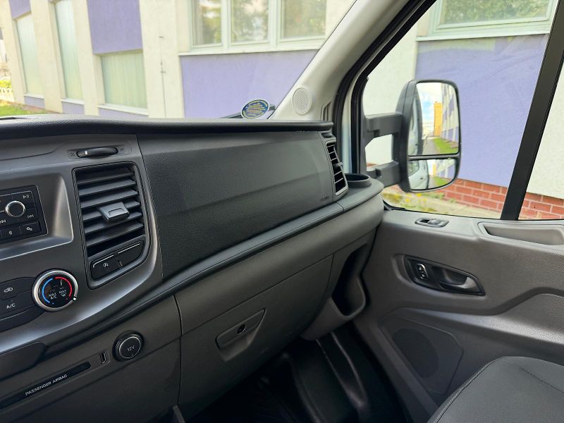 Ford Transit 2,0 TDCi / 7-místný / valník / - fotka 15 z 16