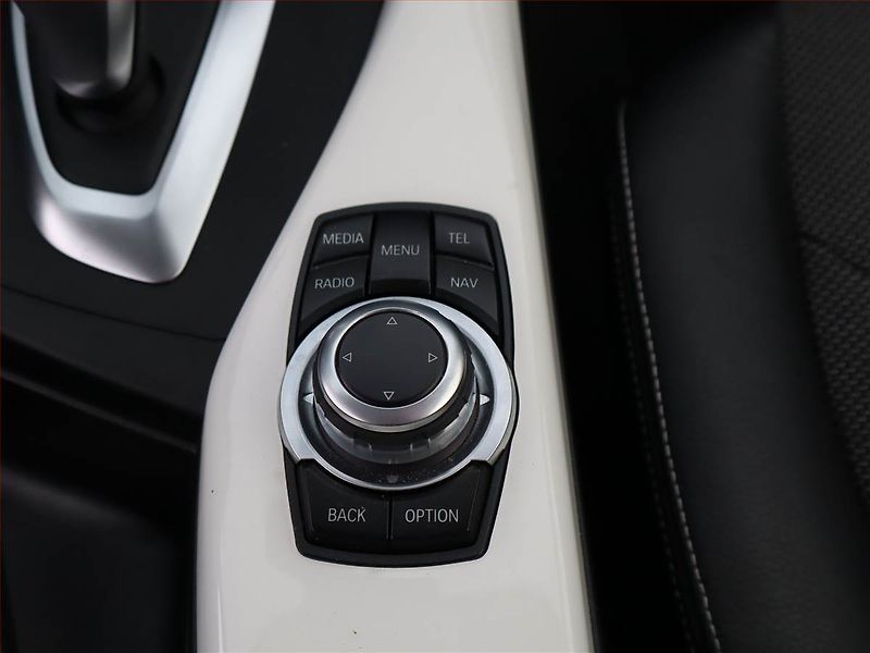 BMW Řada 1 (2016) Urban Line 118d, Automat - fotka 22 z 23