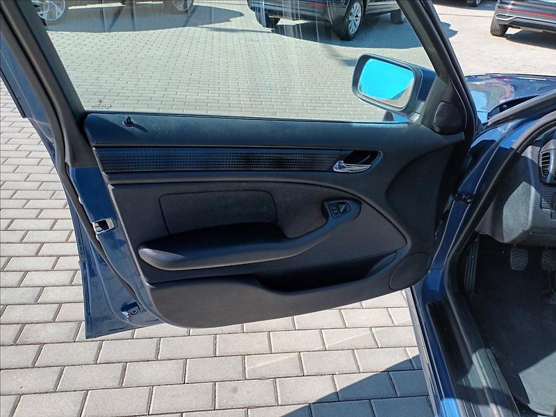 BMW Řada 3 1,8 316i,85kw,DIGIKLIMA, - fotka 16 z 29