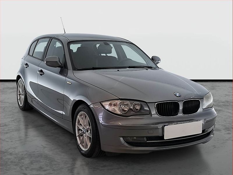 BMW Řada 1 (2011) 118d, po STK, jezdí výborně - fotka 1 z 17