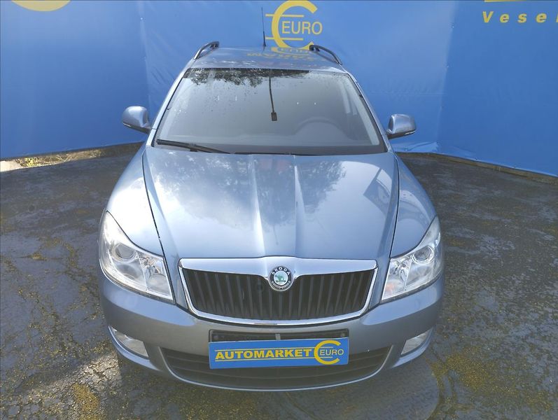 Škoda Octavia 1,6 MPi 75KW DSG - fotka 2 z 18