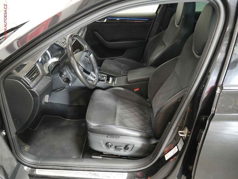 Škoda Superb (2018) 2.0 TDI 4x4, ČR, DSG, navi - fotka 9 z 23