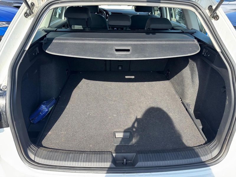 Volkswagen Golf Variant (2021) LIFE 2.0TDI 85kW CZ DPH  - fotka 6 z 11