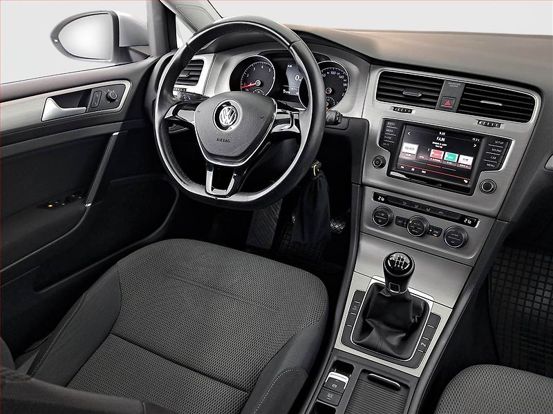 Volkswagen Golf (2016) 1.2 TSI, Serv.kniha, Tempomat - fotka 7 z 16