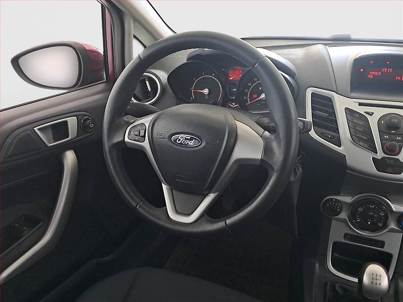 Ford Fiesta (2011) 1.25 - fotka 7 z 16