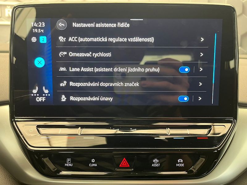 Volkswagen ID.4 150kW / SoH 95.0%  ZAMLUVENO - fotka 69 z 77