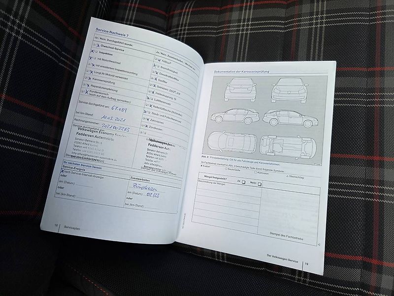 Volkswagen Golf 2.0 GTI - fotka 43 z 49
