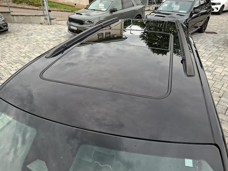 Jeep Grand Cherokee (2021) 3,6L V6 4x4 LIMITED, 6 míst - fotka 46 z 46