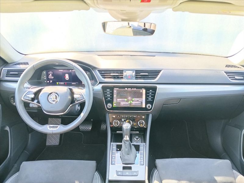 Škoda Superb 2,0   STYLE 110kW DSG Tasžné - fotka 5 z 35