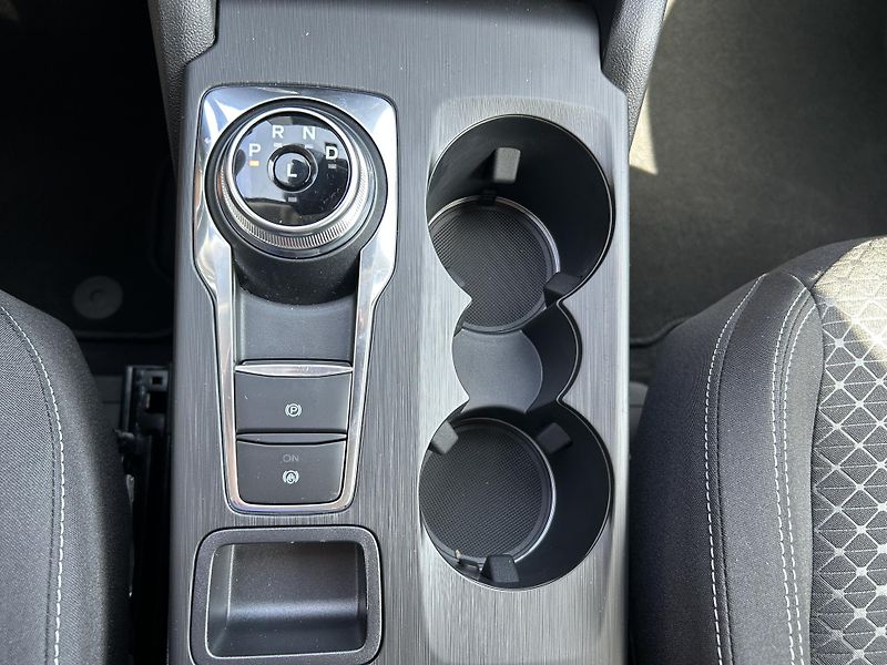 Ford Kuga Top Edition 2.5 HEV 132 kW - fotka 36 z 37