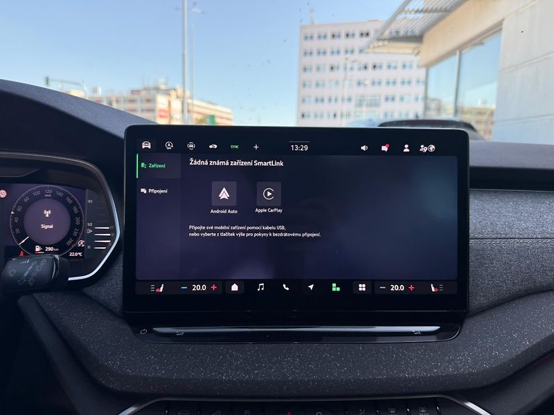 Škoda Octavia Top Selection 1.5 TSI 110kW - fotka 16 z 27