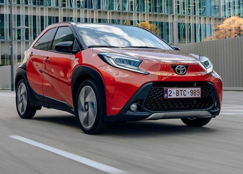 BMW i4 se muselo spokojit se čtyřhvězdičkovým ohodnocením
