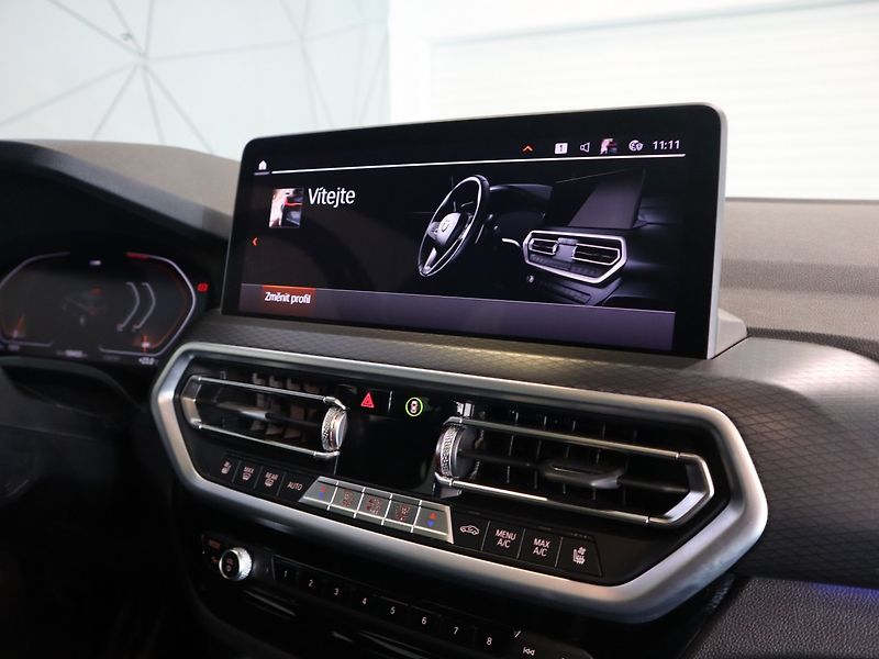 BMW X4 30d xDrive - fotka 21 z 27