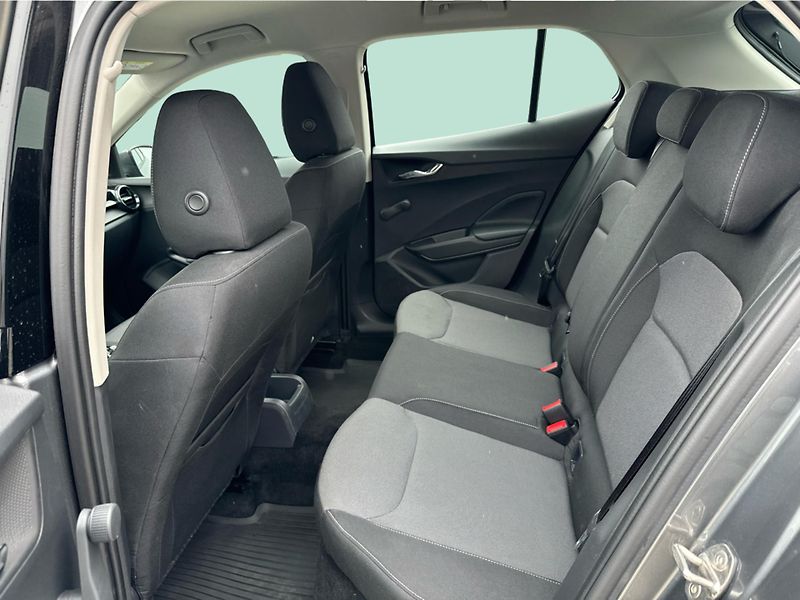 Škoda Fabia 1.0MPI  Ambition 59KW - fotka 12 z 19