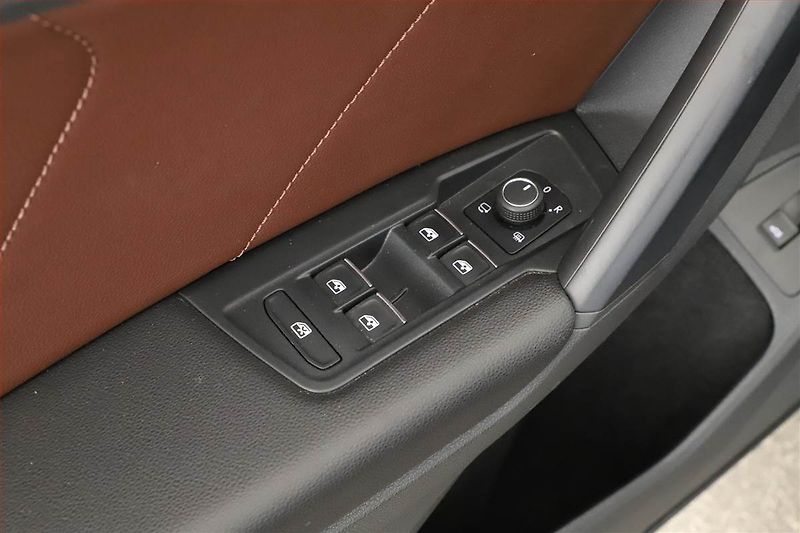 Volkswagen Tiguan (2021) Elegance 2.0 TDI - fotka 23 z 24