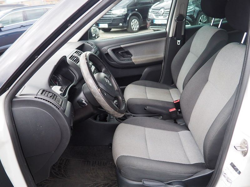 Škoda Fabia (2013) 1.4i - fotka 10 z 41