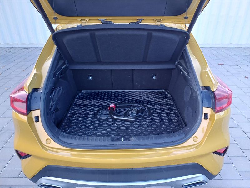 Kia XCeed 1,5 1.5 T-GDI 117kW 7DCT - fotka 27 z 30