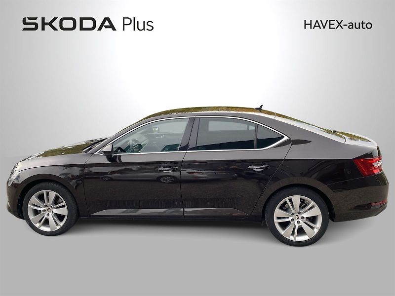 Škoda Superb (2021) 2.0 TDI DSG Style - fotka 37 z 39