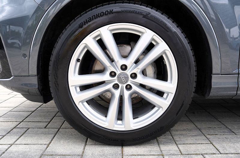 Audi Q7 50 TDI/Q/360/20/Sline/DPH - fotka 16 z 50