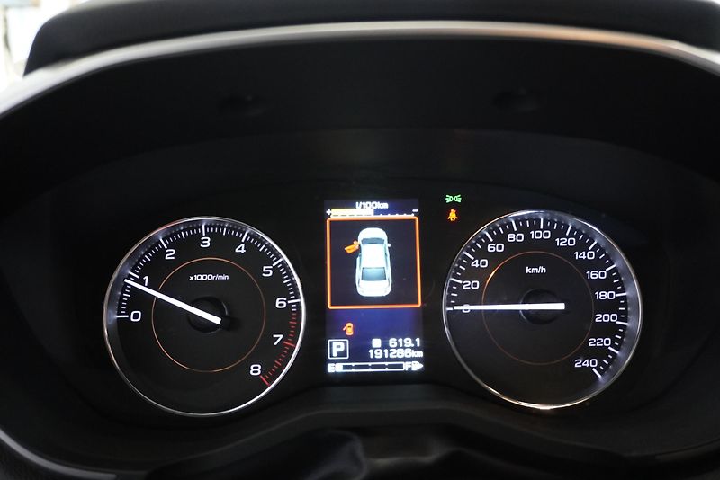 Subaru XV 2,0I LINEAR 4WD AUT. - fotka 21 z 34