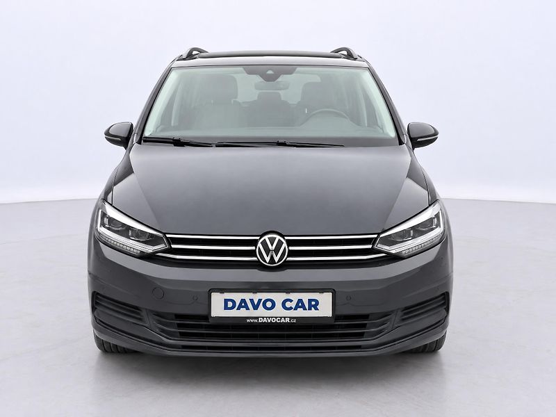 Volkswagen Touran 2,0 TDI DSG Panorama 1.Maj. - fotka 2 z 32