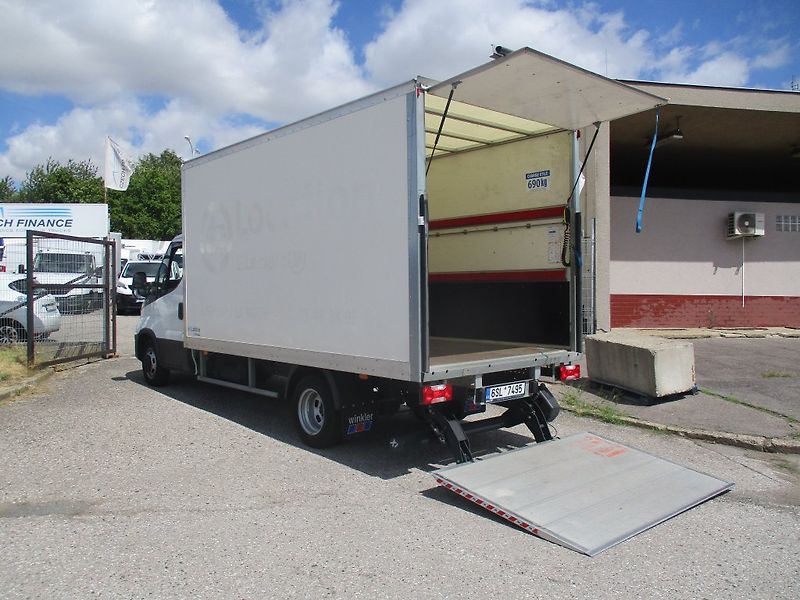 Iveco Daily 35C16, 3,0l s HC,  8 palet - fotka 11 z 22