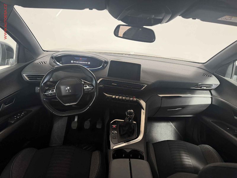 Peugeot 5008 (2023) 1.2PT, Active - fotka 6 z 14
