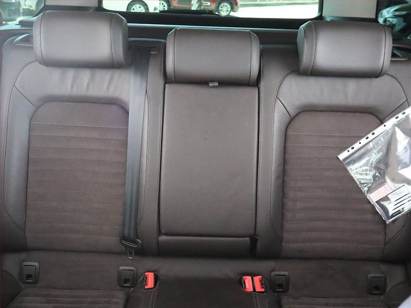 Volkswagen Passat (2015) Exclusive 2.0 BiTDI, 4X4 - fotka 10 z 23