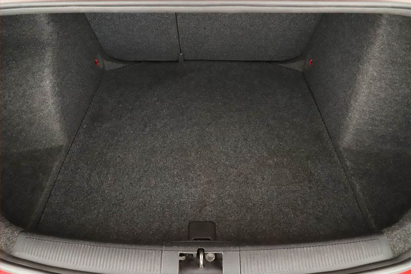 Škoda Fabia (2005) 1.2, nová STK, jezdí dobře - fotka 10 z 10