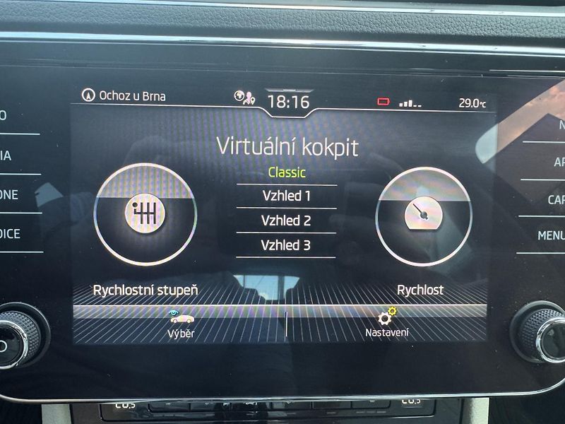 Škoda Superb (2022) 2.0TDI DSG STYLE EXTRA ČR - fotka 23 z 28