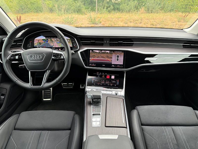 Audi A6 Allroad (2025) 50 TDI - fotka 30 z 37