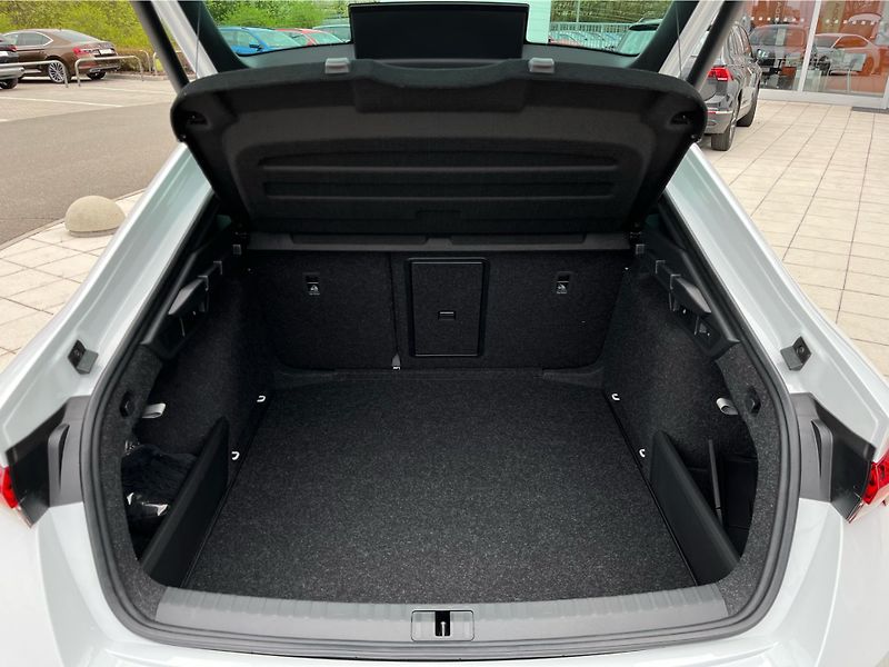 Škoda Octavia 2.0 TDi 110 kW SPORTLINE DSG - fotka 29 z 30