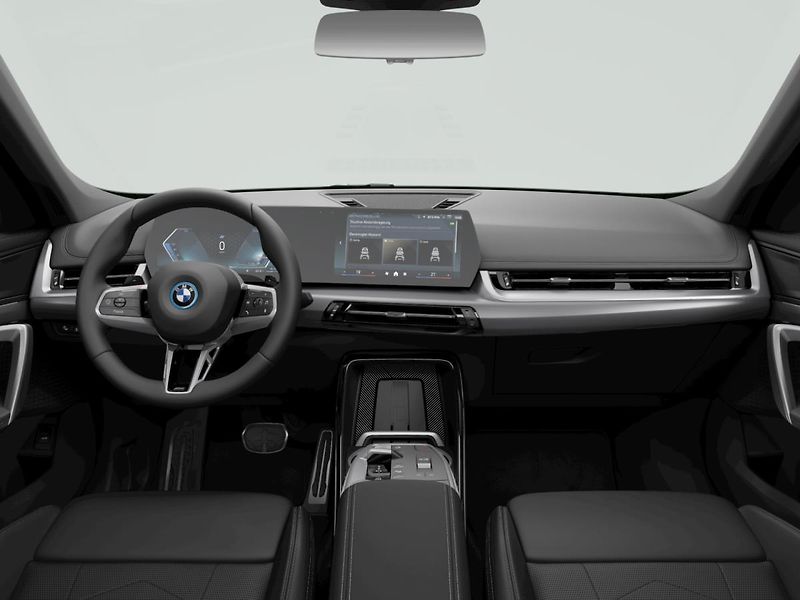 BMW X1 (2026) xDrive25e - fotka 8 z 10
