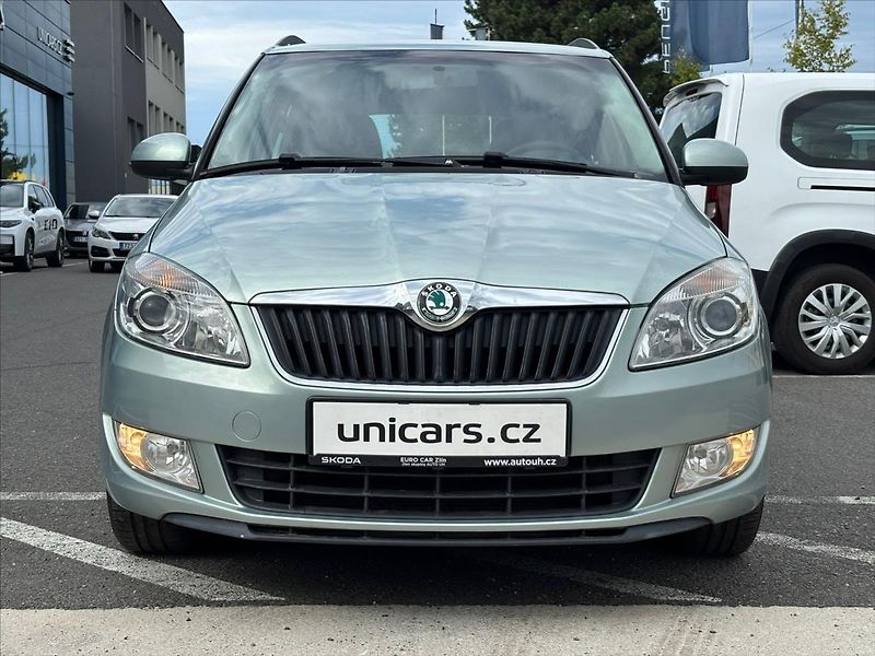 Škoda Fabia 1,2 TSI  Top výbava + Serviska - fotka 2 z 22