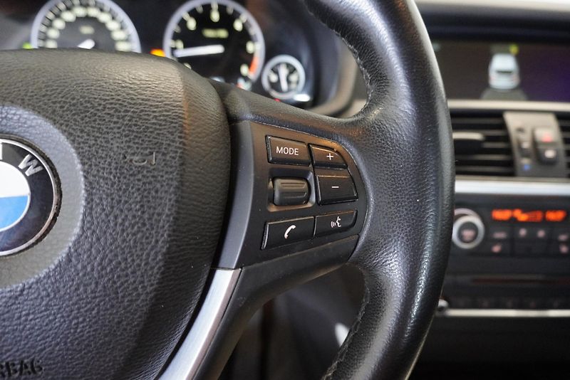 BMW X3 3,0 XDRIVE30D AUTOMAT - fotka 17 z 29