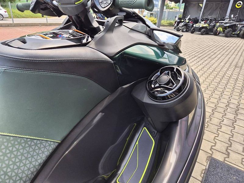Sea Doo (2023) RXP XRS Apex 1+1-up 300hp Audi - fotka 20 z 23