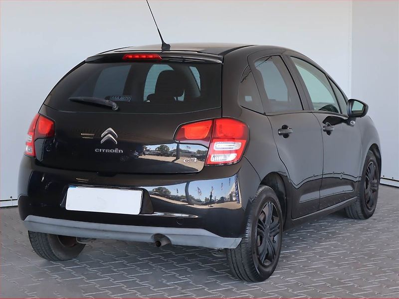 Citroën C3 (2010) 1.4 i, po STK, rezervace - fotka 5 z 15