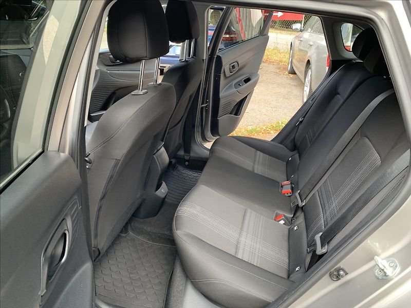 Hyundai i20 1,2 i SMART,1.MAJ.,ČR,SERVISKA - fotka 19 z 21
