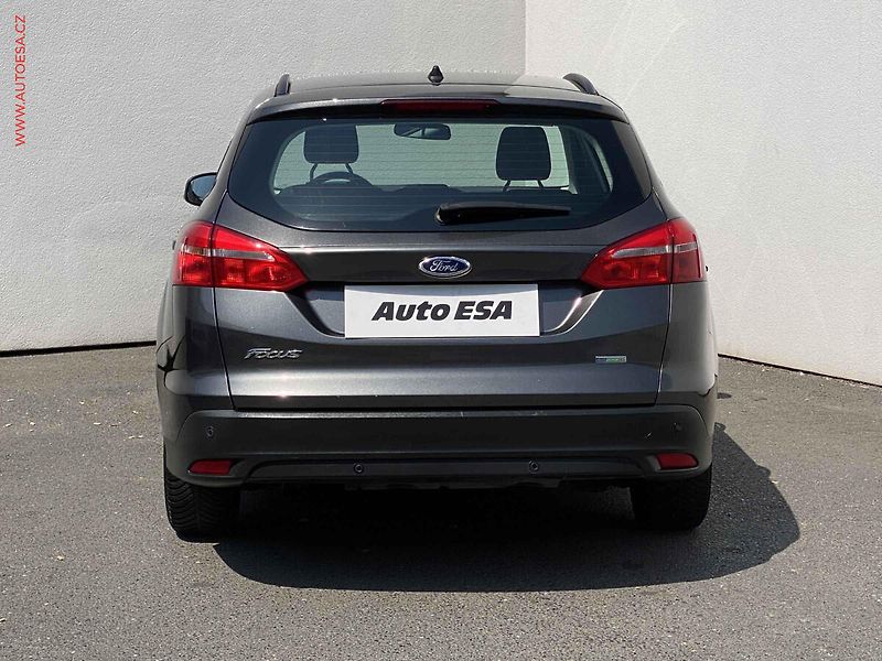 Ford Focus (2016) 1.0 EB, Trend, navi, stř. - fotka 5 z 17