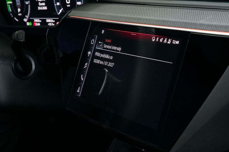 Audi e-tron 55 300kW Sline BlackEd Pano TZ - fotka 39 z 44