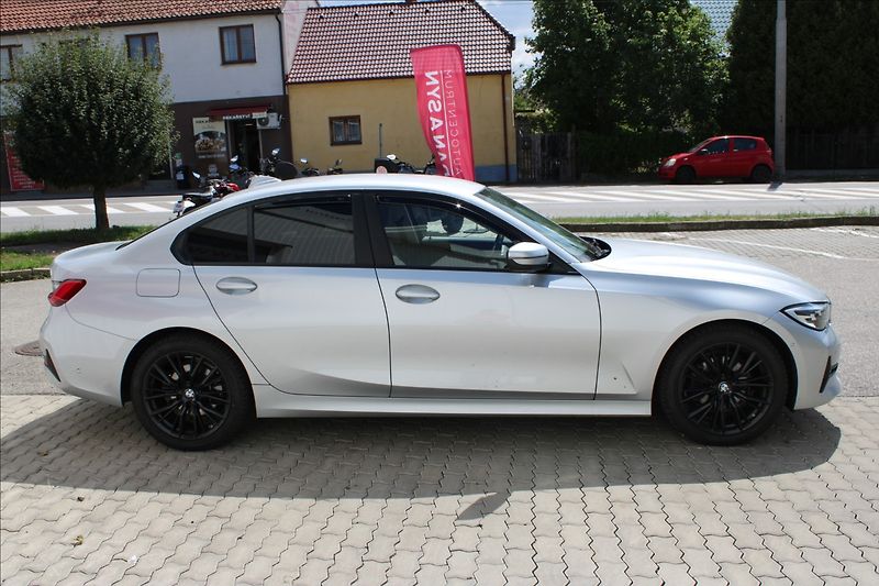 BMW Řada 3 2,0 D 110kW  MAN. TOP  STAV - fotka 3 z 10