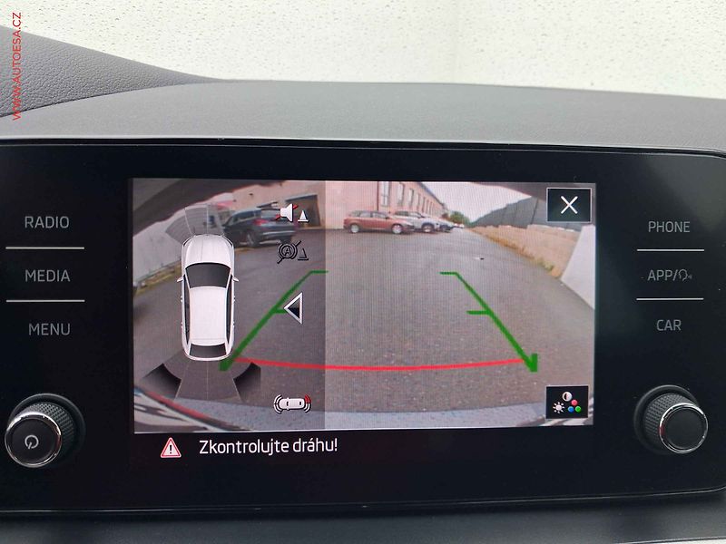 Škoda Scala (2019) 1.5TSi, ČR, Style, LED - fotka 18 z 20