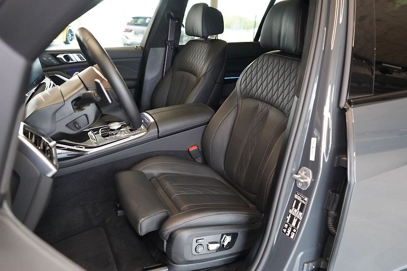 BMW X7 40d xDrive, Nezávislé, Masáž - fotka 19 z 49