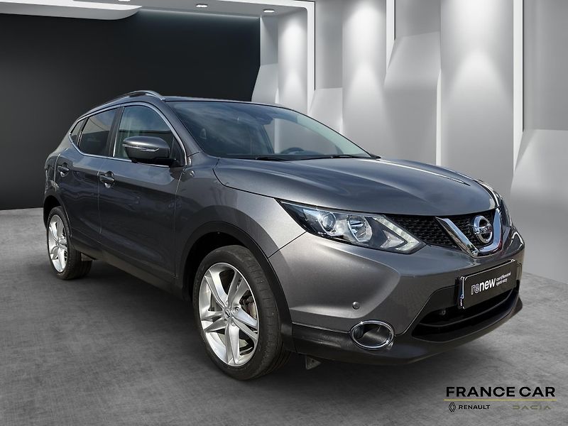 Nissan Qashqai (2015) 1,6 DiG-T 120 kW N-Connecta - fotka 3 z 25
