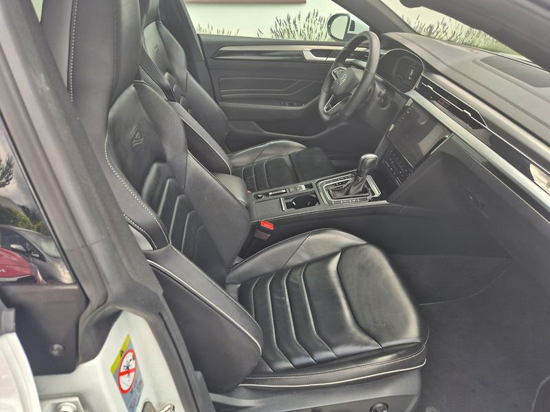 Volkswagen Arteon 2.0 TDI DSG 4x4  DPH ROZVODY - fotka 11 z 32